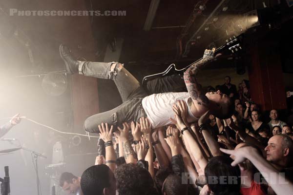 SLAVES - 2015-11-07 - PARIS - La Maroquinerie - 